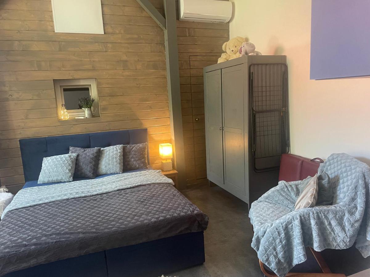 Monpe Apartmanik S Atmosferou Komárno Εξωτερικό φωτογραφία