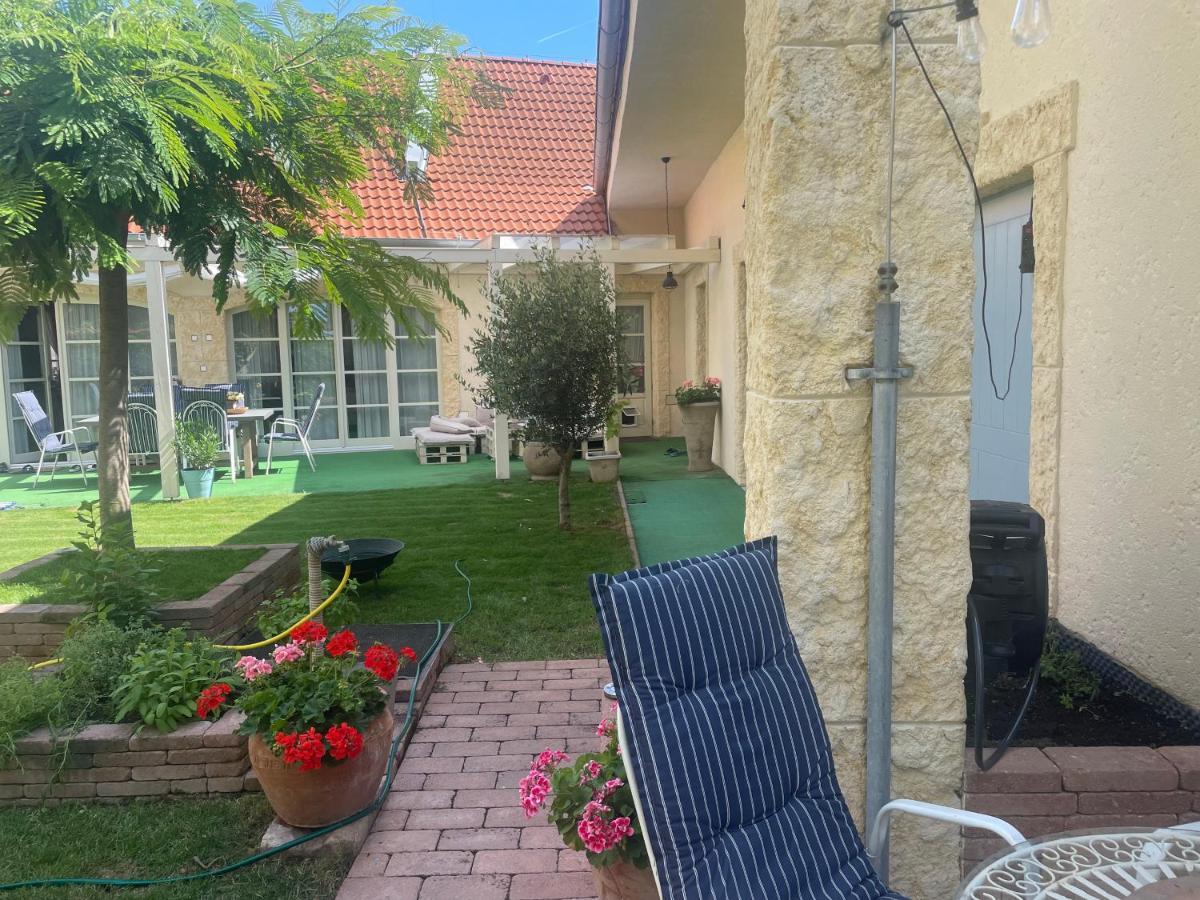 Monpe Apartmanik S Atmosferou Komárno Εξωτερικό φωτογραφία
